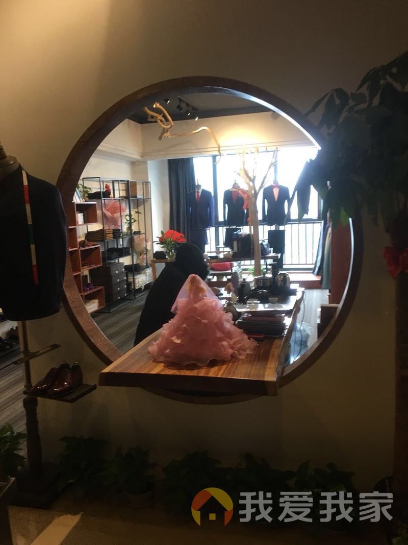 南昌我爱我家红谷滩万达广场 南北通透，采光好 装修好，环镜优美 近地铁 视野好，诚心出售
