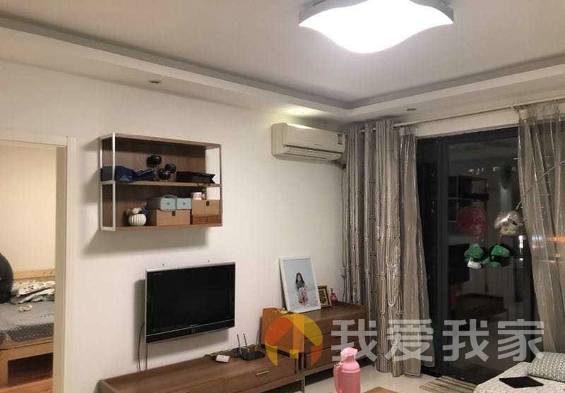 红谷凯旋，阳光充足，房东诚售