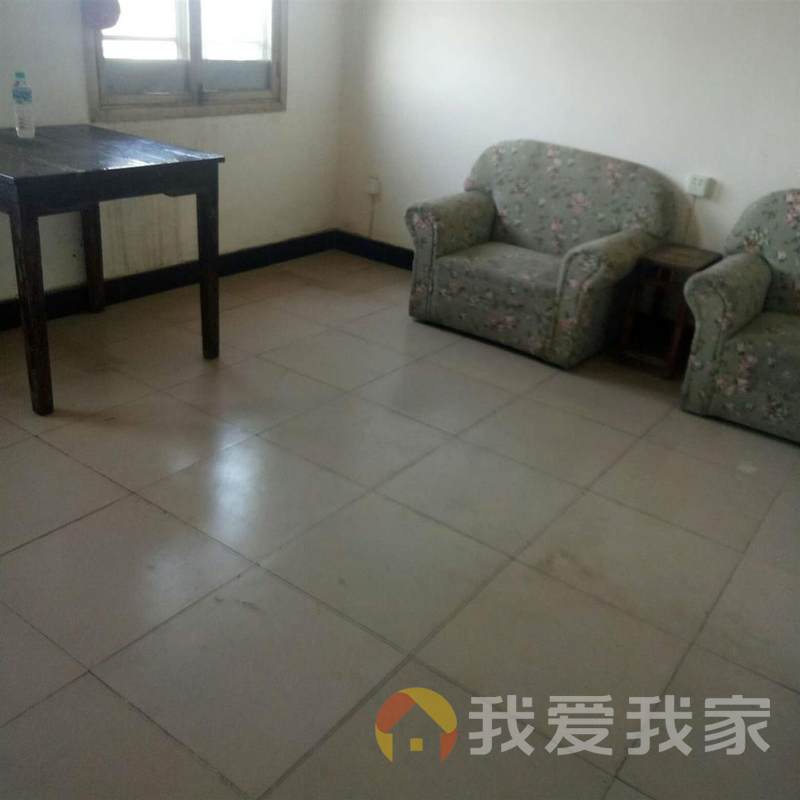 户型端正，布局合理，配置齐全，拎包入住，楼栋间距宽阔，采光足