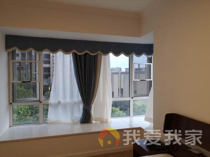 南昌我爱我家万达文化旅游城E区 南北通透，采光好 装修好，环镜优美 周边匹套完善，，出行方便