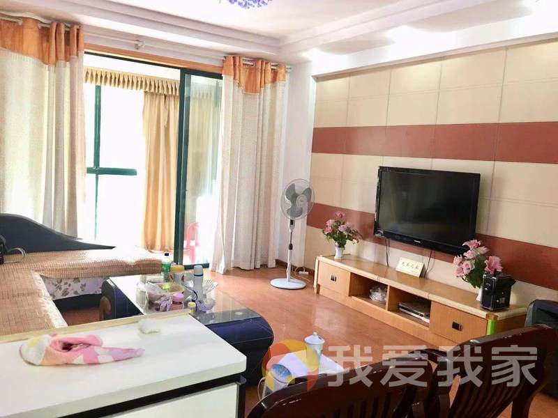 居住主题公园 沃尔玛对面 房东急卖随时看房配合签约 欢迎咨询