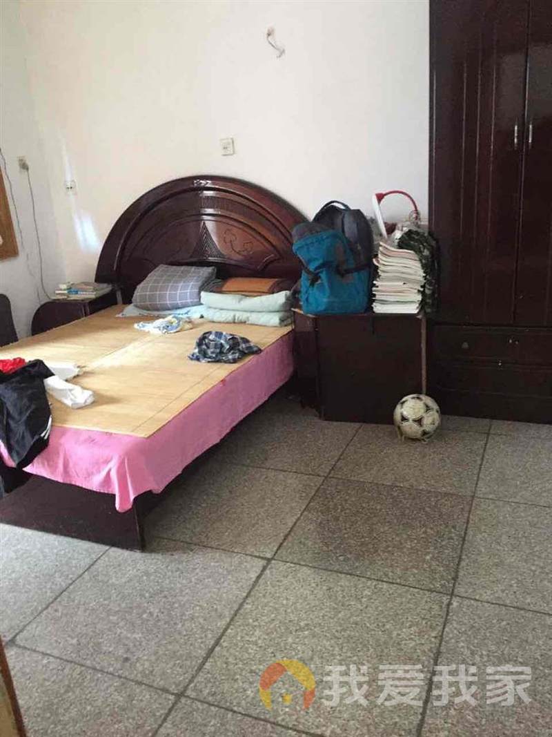 满五唯一，带落地阳台正规一居室，可以拎包即住