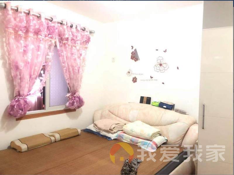 红光楼小区 南北通透，采光好 装修好，环镜优美 视野好，诚心出售