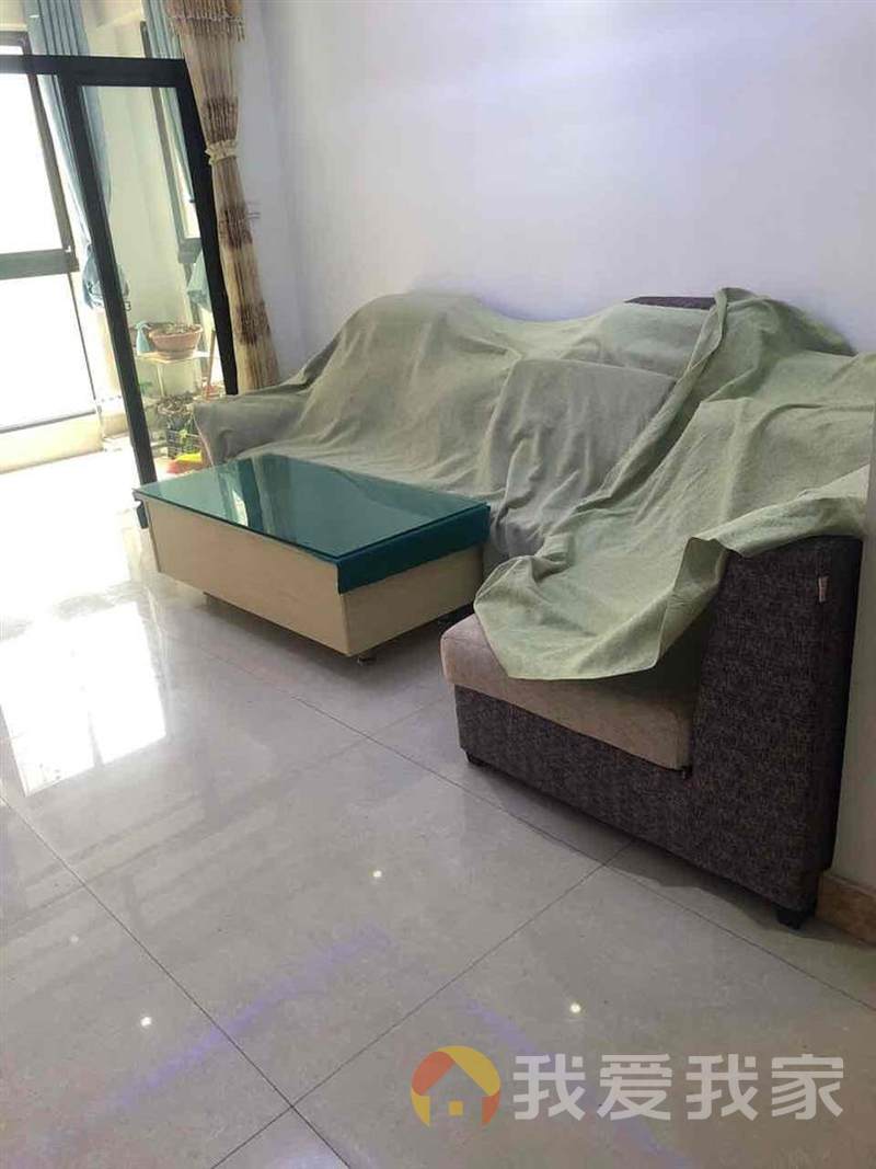 南昌我爱我家正荣大湖之都朗逸湾 南北通透，采光好 装修好，环镜优美 近地铁 周边匹套完善，，出行方便