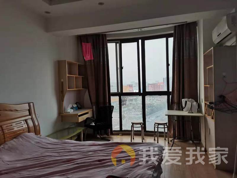 东城一品 南北通透，采光好 装修好，环镜优美 中间楼层