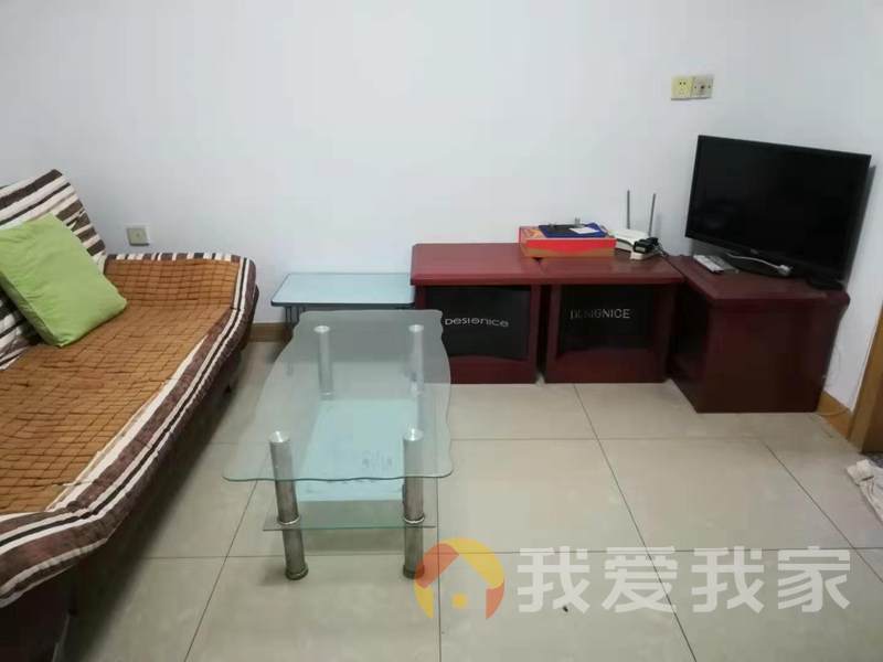 豫章后街(豫章美食城) 南北通透，采光好 装修好，环镜优美 视野好，诚心出售