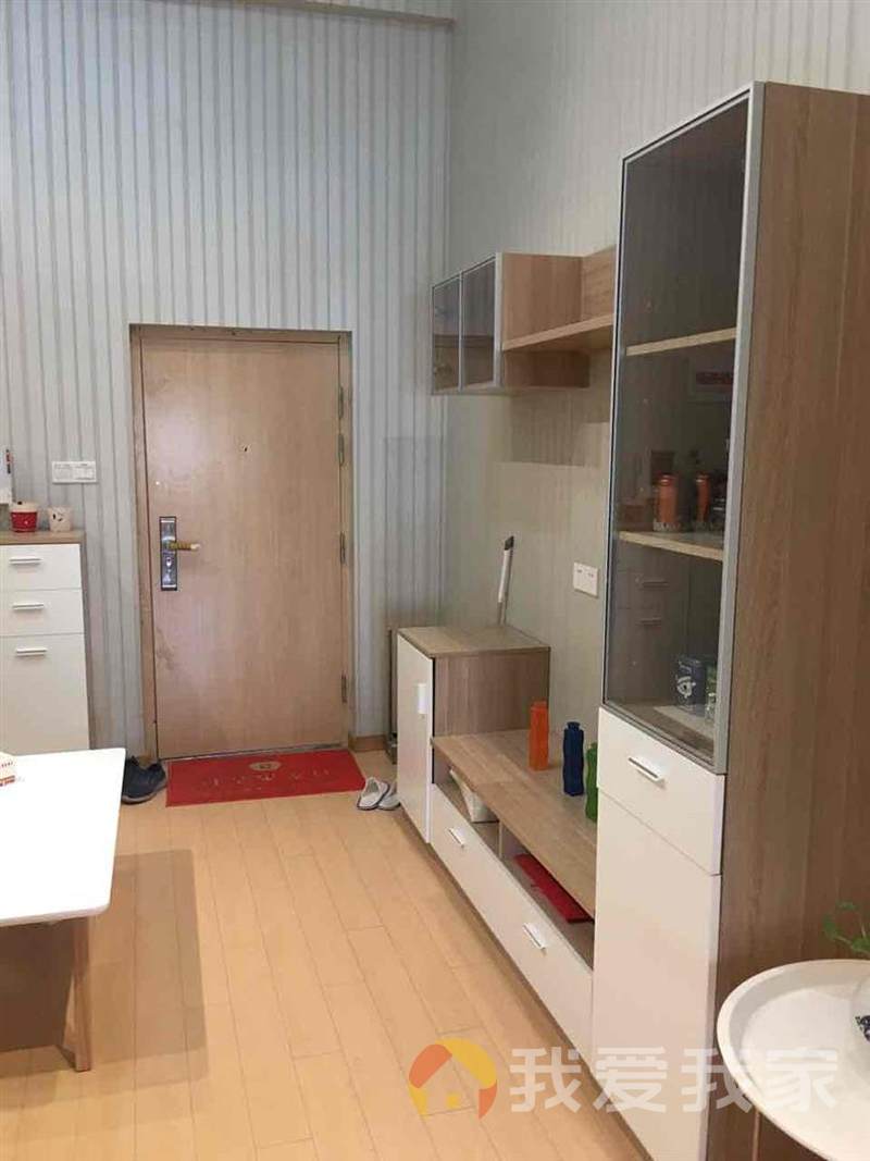 南昌我爱我家万科海上传奇样板房学校近 大型商场就在边上
