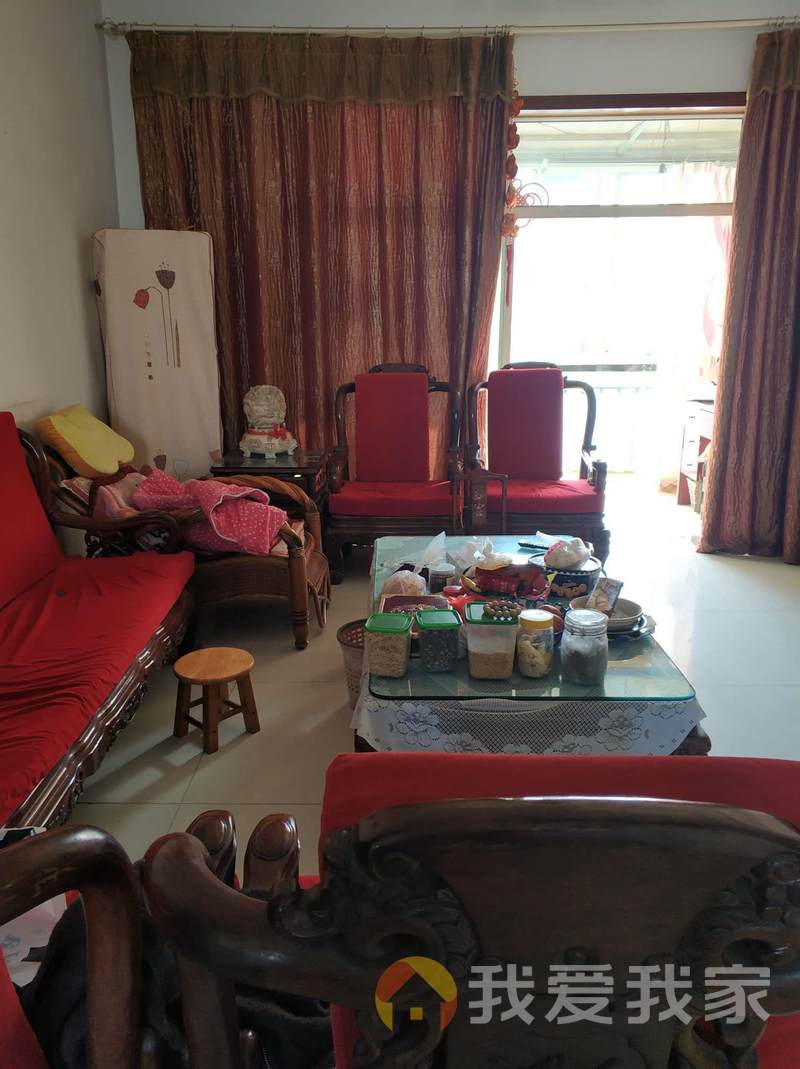 南昌我爱我家复式3层 精装修 送2个露台和阁楼 南北通透