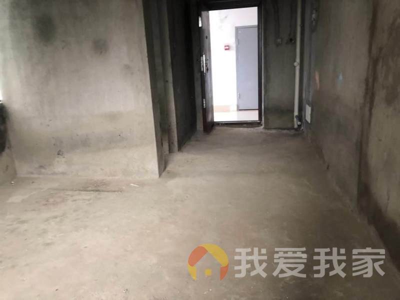 南昌我爱我家城泰凡尔赛宫（君汇半岛） 南北通透，采光好 装修好，环镜优美 近地铁 视野好，诚心出售