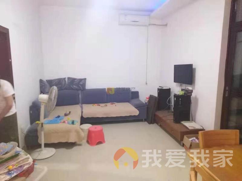 南昌我爱我家中欧金球公寓 南北通透，采光好 装修好，环镜优美 视野好，诚心出售