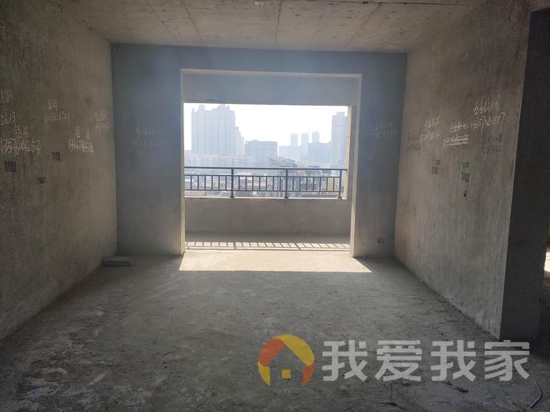 永通澄湖国际街区三期 南北通透，采光好 视野好，诚心出售