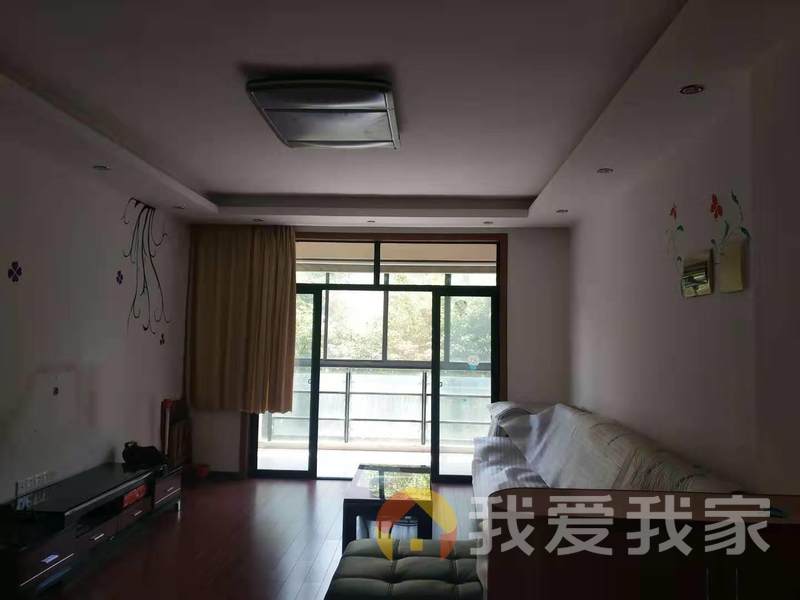 超大三房 小区正中心景观房南北通透单价仅8字头