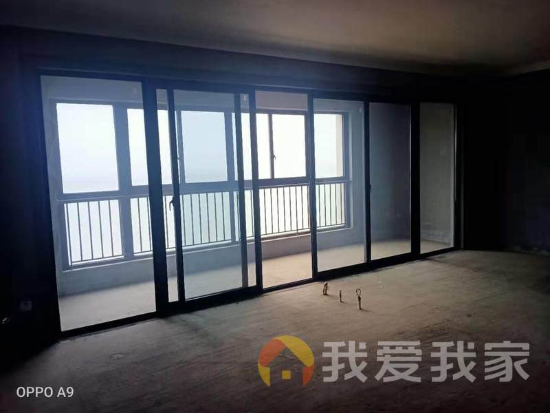 南北通透，光线好
