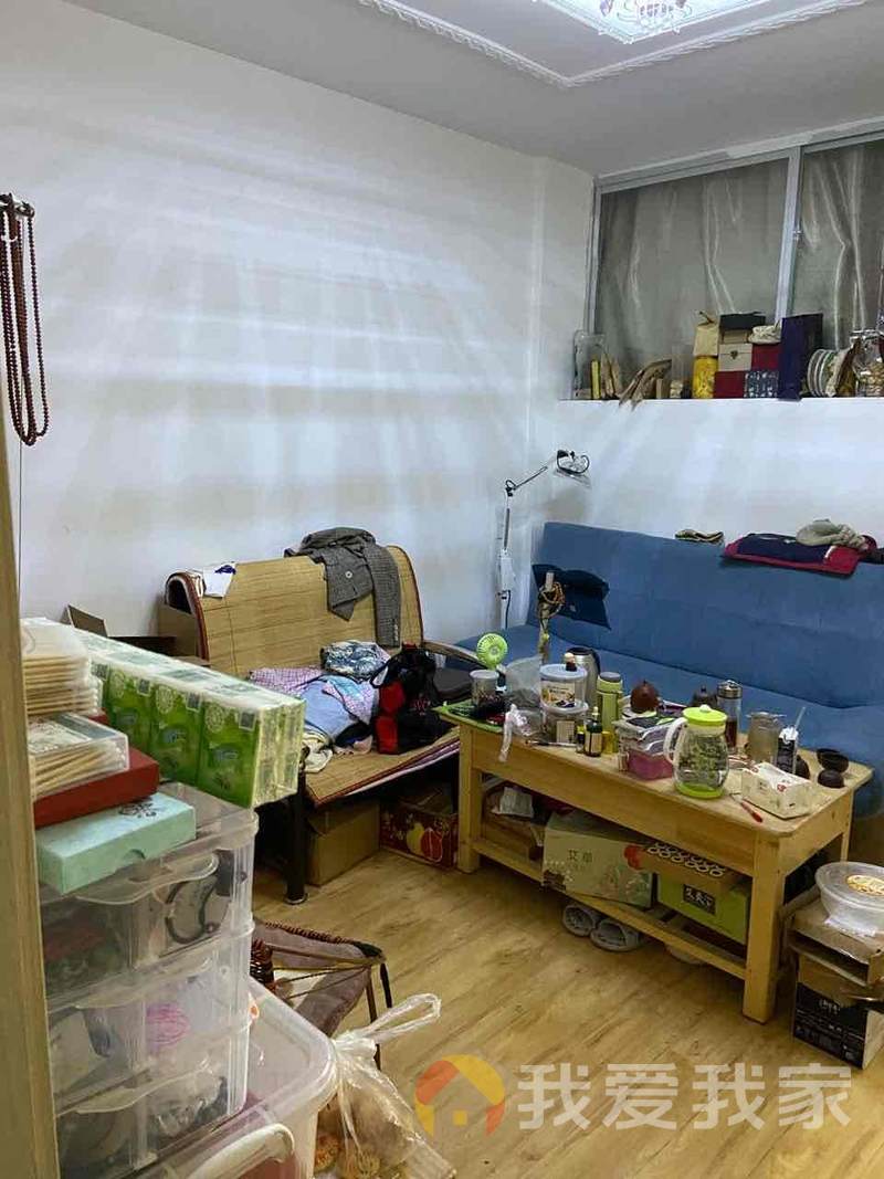 阳明路 南北通透，采光好 近地铁 视野好，诚心出售