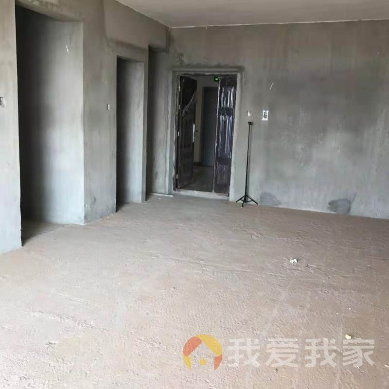 南昌我爱我家新建城B4区 南北通透，采光好 近地铁 周边匹套完善，，出行方便