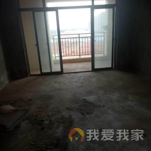 金麒麟世家半山半城 新力物业 地铁口 毛坯现房