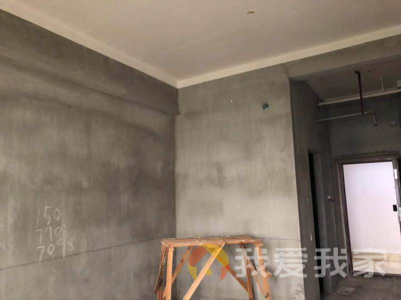 南昌我爱我家城泰凡尔赛宫（君汇半岛） 南北通透，采光好 装修好，环镜优美 近地铁 视野好，诚心出售