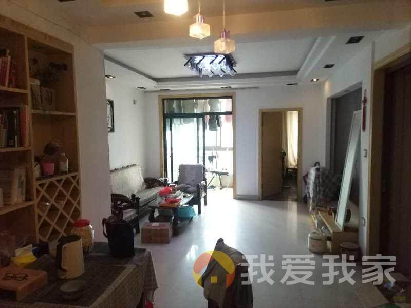 丰和新城一期 南北通透，采光好 装修好，环镜优美 近地铁 中间楼层