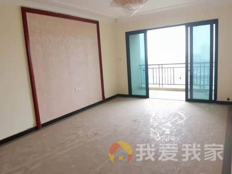 南昌我爱我家恒大绿洲御景苑二期 南北通透，采光好 装修好，环镜优美 近地铁 视野好，诚心出售