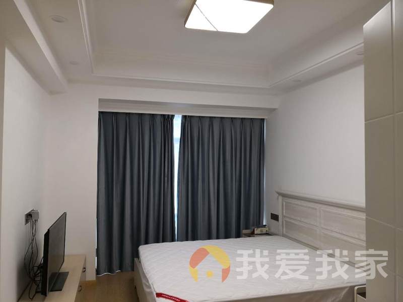 房型方正、正规居室、可以拎包入住、小区环境安静、前后视线好