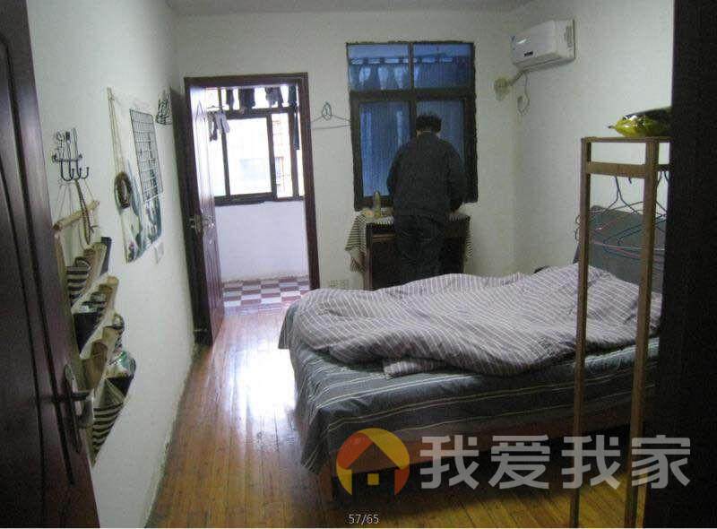 周边配套齐全  超市 菜场 商城  小吃街 便利店   地铁