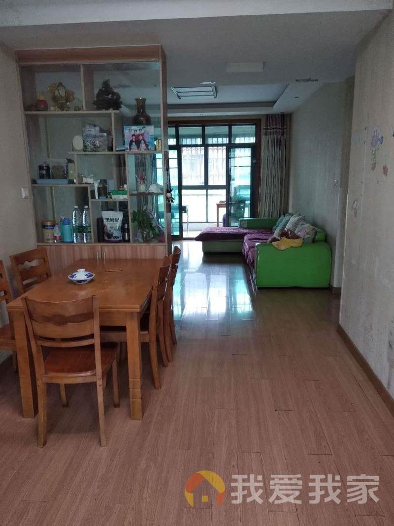 南昌我爱我家机会难得  清爽精装三房 性价比超高，红角洲摩天轮绿地梵顿