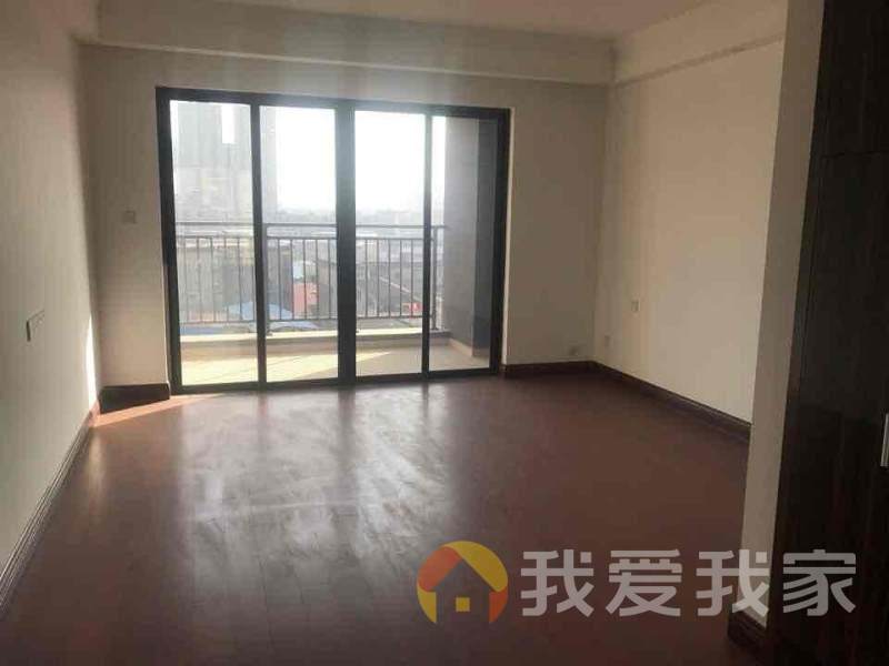 房子楼层采光好....诚心出售...看房方便