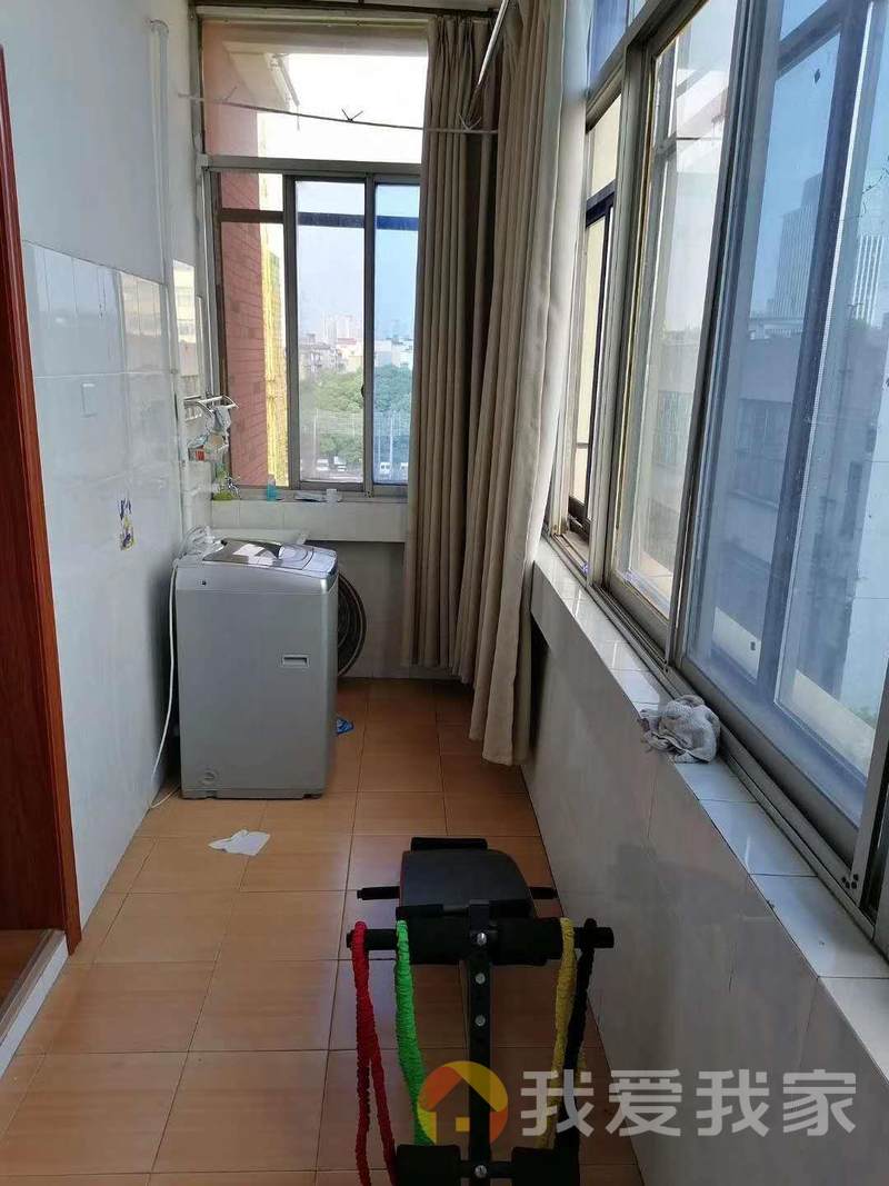 南昌我爱我家北京东路59号工程学院宿舍 南北通透，采光好 近地铁 视野好，诚心出售
