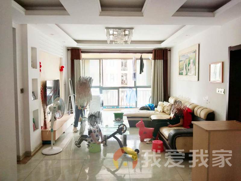 南昌我爱我家南天阳光 南北通透，采光好 装修好，环镜优美 视野好，诚心出售
