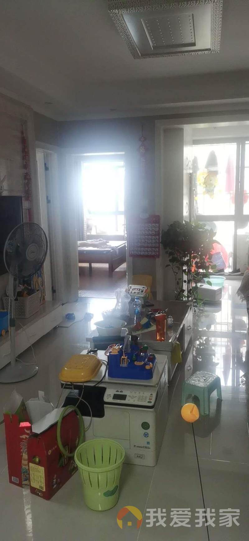 凤凰苑2房2厅精装修房屋出售，交通方便，生活便利