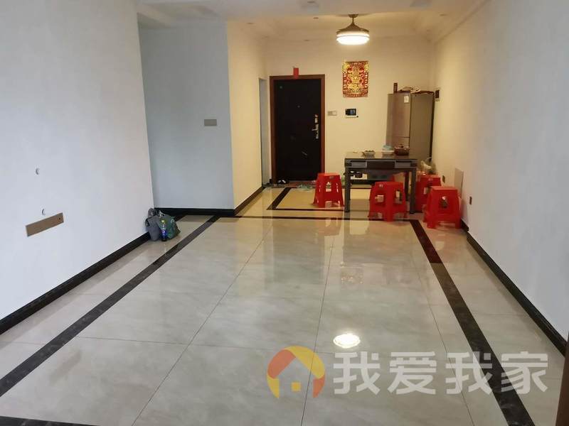 南昌我爱我家路通沁园 南北通透，采光好 装修好，环镜优美 近地铁 周边匹套完善，，出行方便