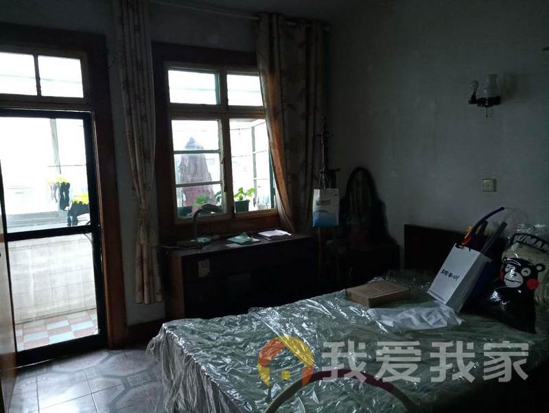江铃梨园二区 南北通透，采光好 近地铁 视野好，诚心出售