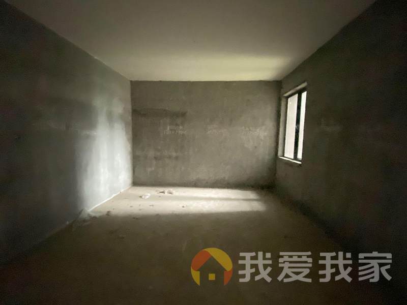 景城名郡 南北通透，采光好 中间楼层