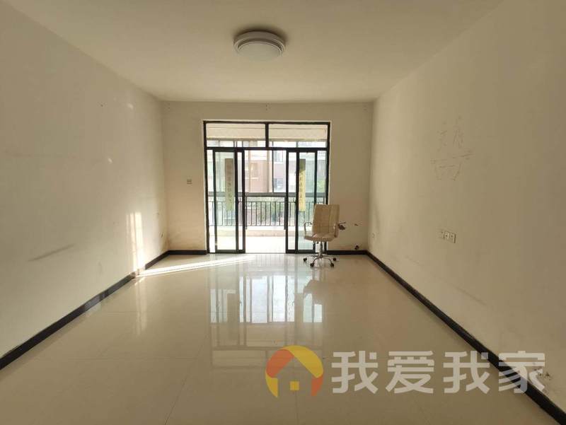 幸福时光一期 南北通透，采光好 视野好，诚心出售
