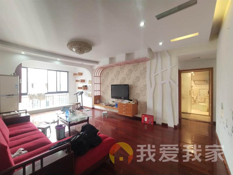 南昌我爱我家四房两厅，双卧南北通透复式楼精装修业主急