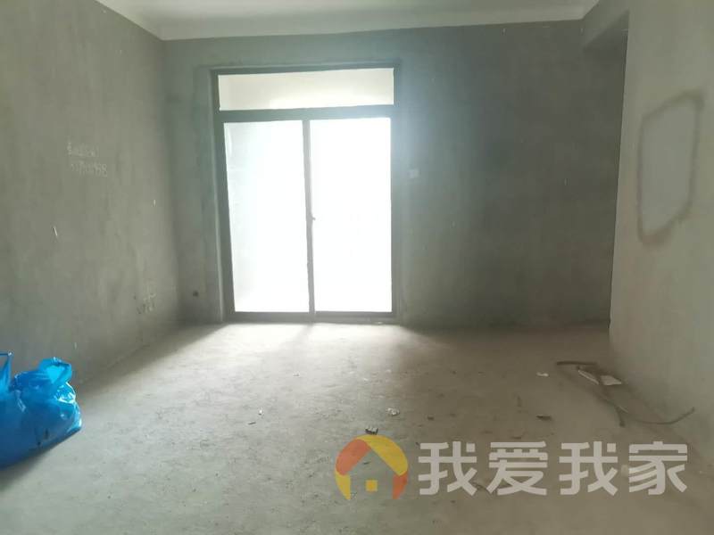 南昌我爱我家银亿上尚城三期 南北通透，采光好 周边匹套完善，，出行方便