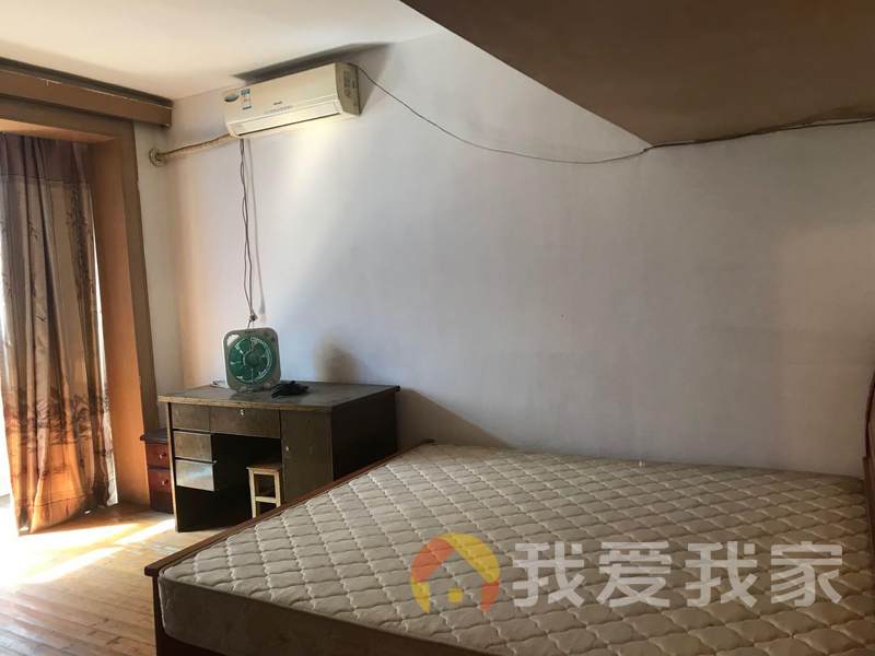 金盘路 南北通透，采光好 视野好，诚心出售