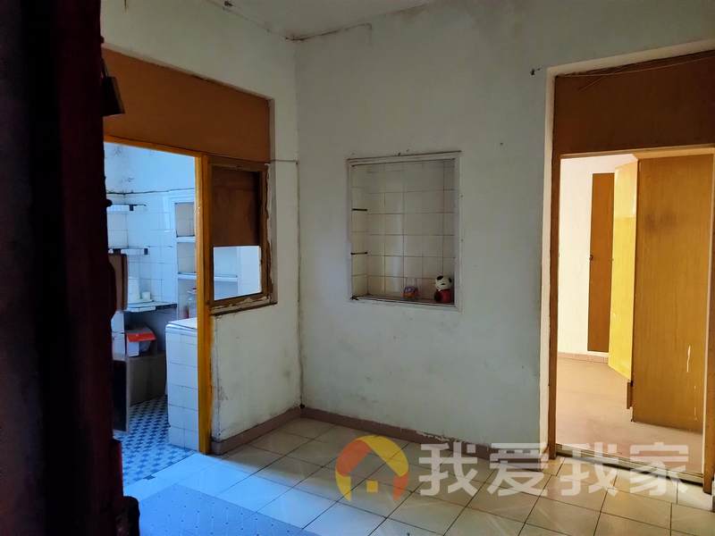 桂旺巷 南北通透，采光好 视野好，诚心出售