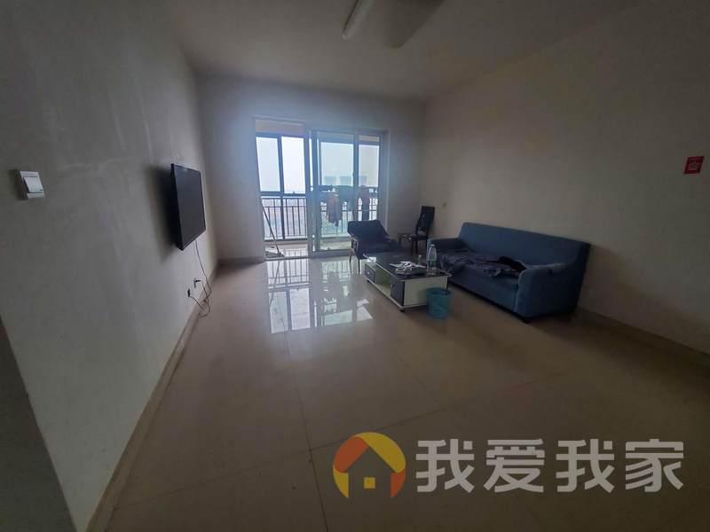 南昌我爱我家万达文化旅游城D区 南北通透，采光好 装修好，环镜优美 近地铁 视野好，诚心出售