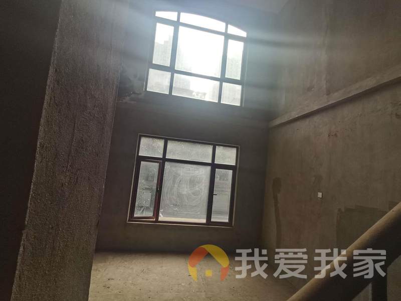 南昌我爱我家地铁三号线 保利别墅 实用面积500平 看中可以谈