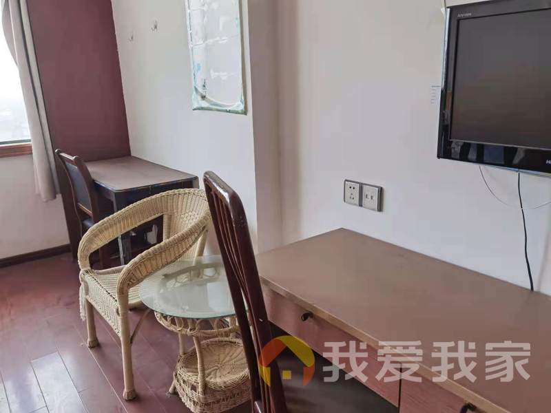 真  实  房源  看中价格有谈