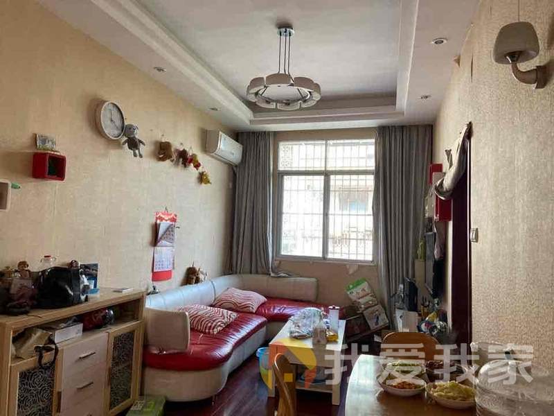 江大南路纺织局宿舍 南北通透，采光好 装修好，环镜优美 近地铁 视野好，诚心出售