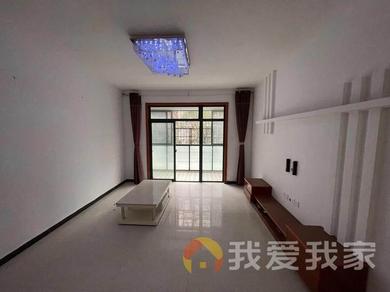 南昌居住主题公园丁香怡景 南北通透，采光好 装修好，环镜优美 视野好，诚心出售