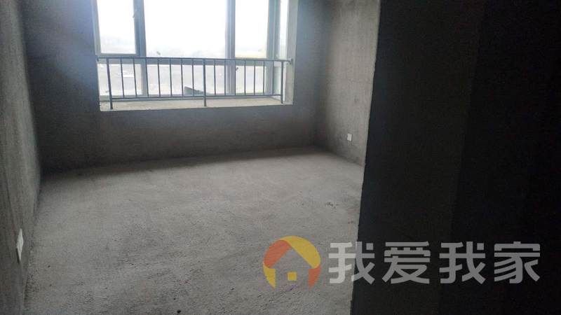 博泰生命树 南北通透，采光好 周边匹套完善，，出行方便