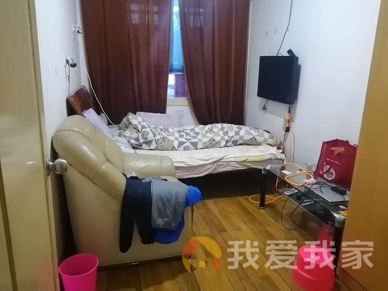 满五唯一、带落地阳台、房型方正、正规居室、可以拎包入住、小区
