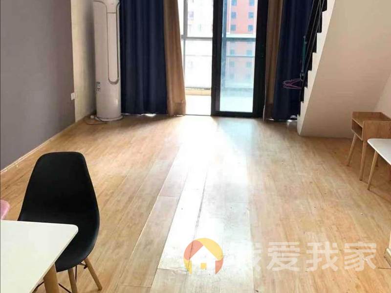 南昌我爱我家洪客隆英伦联邦 南北通透，采光好 装修好，环镜优美 中间楼层
