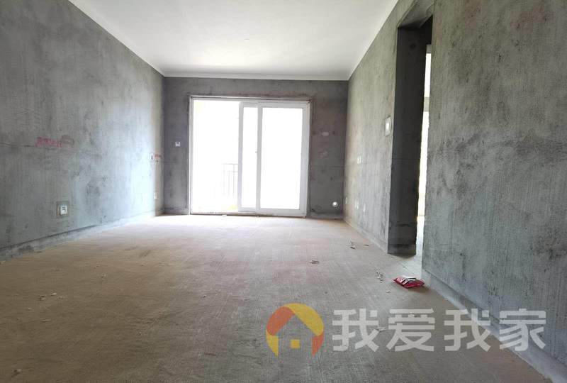 万达文化旅游城C区 南北通透，采光好 近地铁 中间楼层
