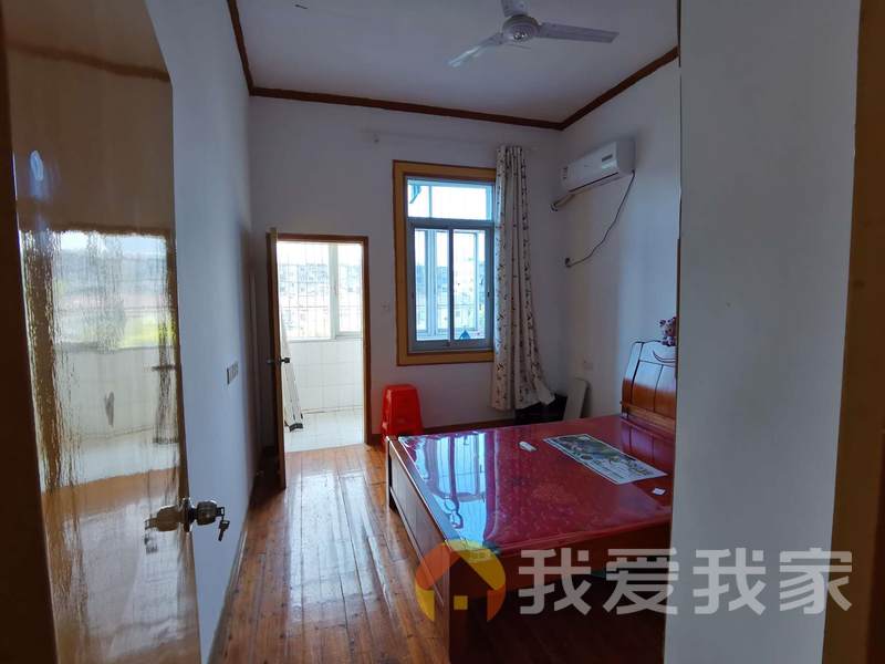 南昌我爱我家南北通透，户型结构方正，房东诚心，性价比高