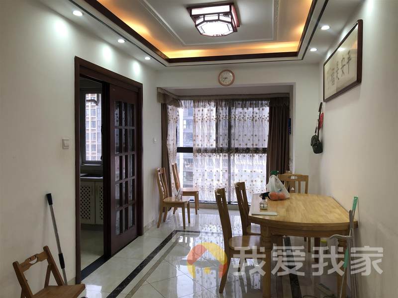 南昌我爱我家万达文化旅游城A区 南北通透，采光好 装修好，环镜优美 中间楼层