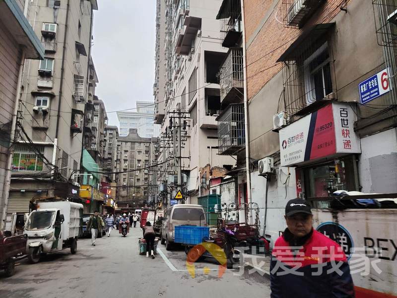 南昌我爱我家嘉德福公寓（胜利名座） 南北通透，采光好 近地铁 视野好，诚心出售
